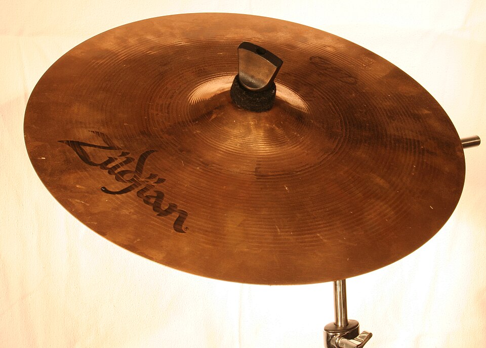 A crash cymbal