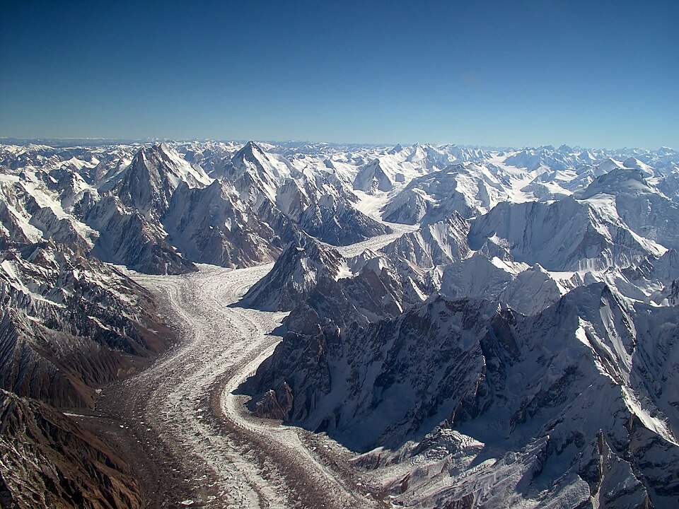 The Baltoro Glacier in the Karakoram Mountains. {{convert|62|km|mi|0|lk=|abbr=on}} in length, one of the longest alpine-type glaciers