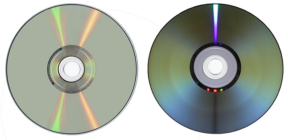 Two kinds of DVD: Single layer (left) and dual layer (right).