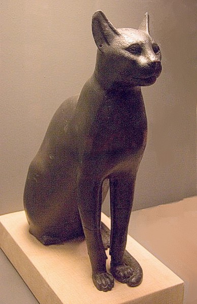 Ancient Egyptian statue of a cat