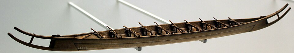 {{Center|A Model of the Hjortspring boat from the German Museum in Munich.}}