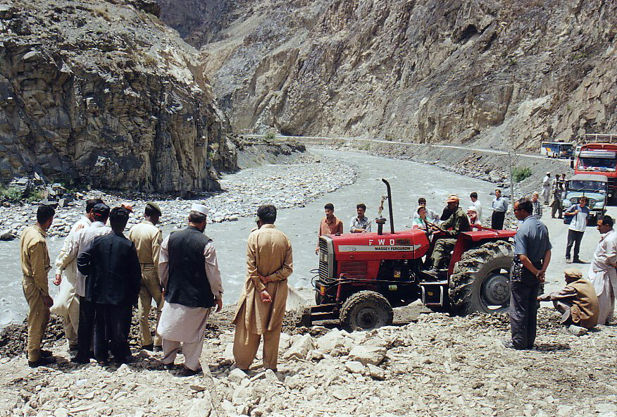 {{center|1=Landslide in Pakistan}}
