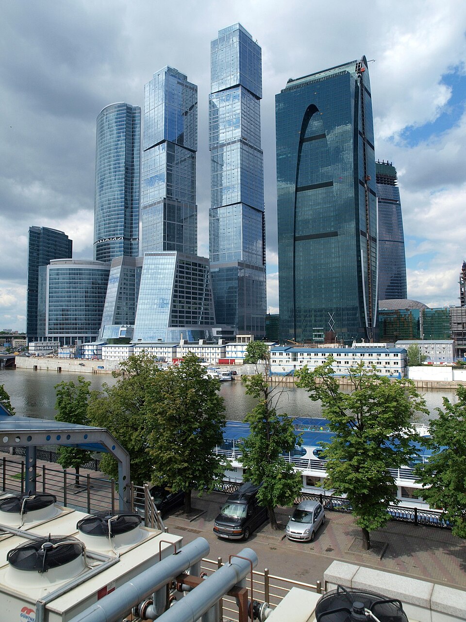 Moscow International Business Center under construction