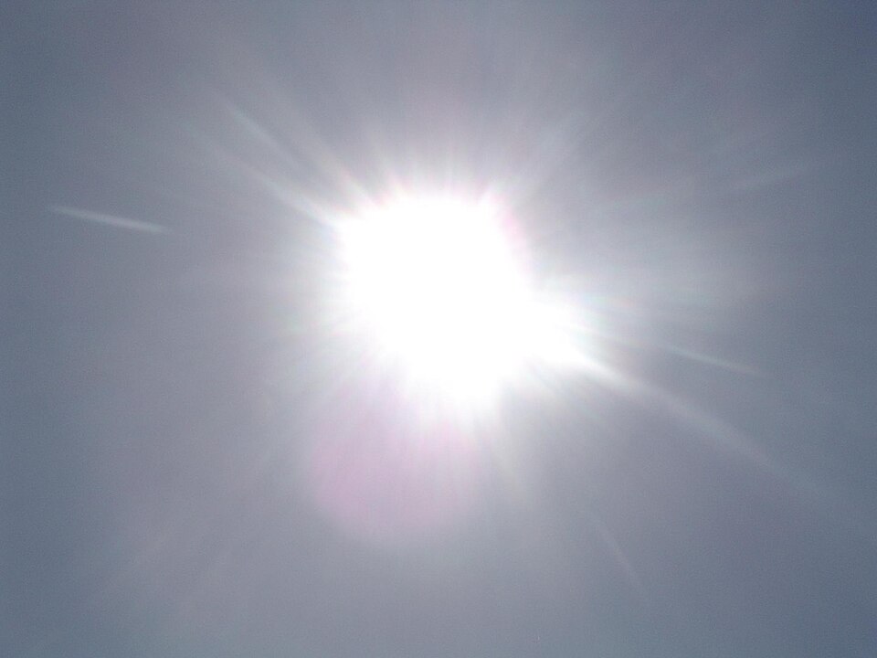 An image of the Sun and of its radiation.