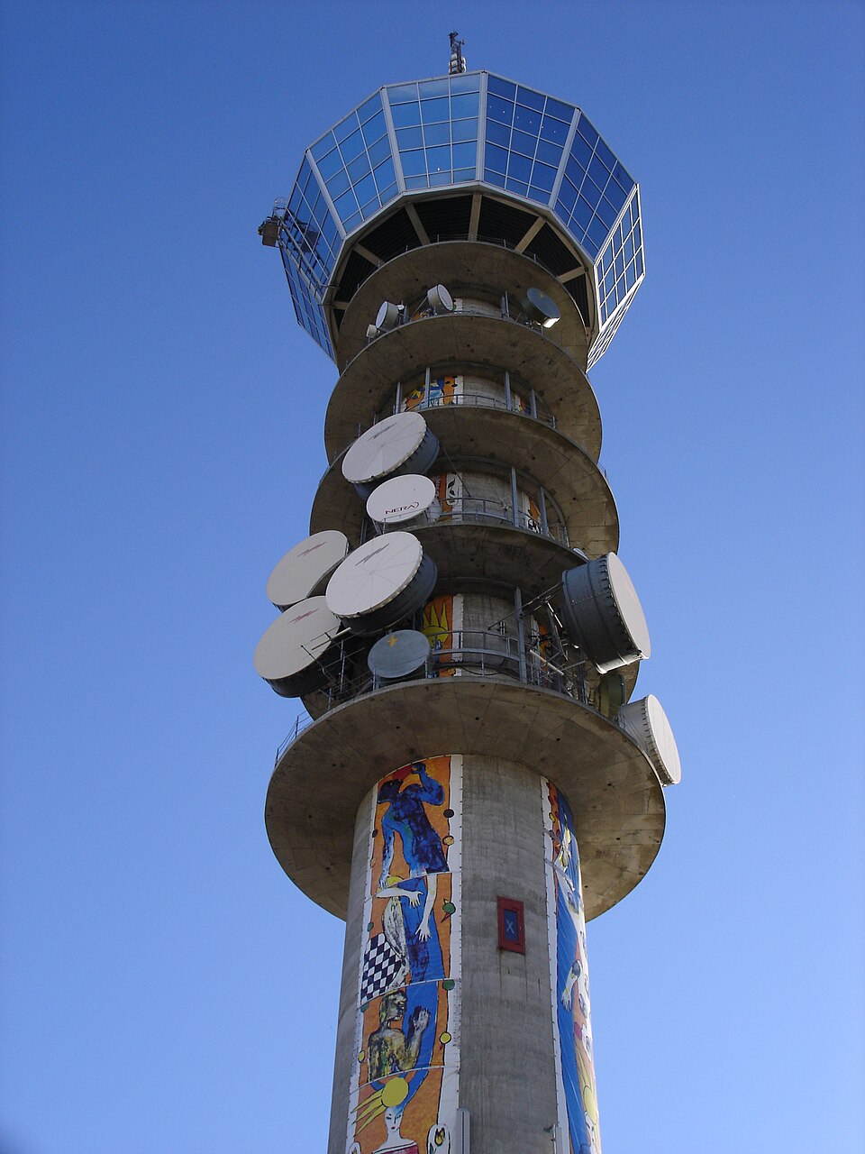 A radio tower