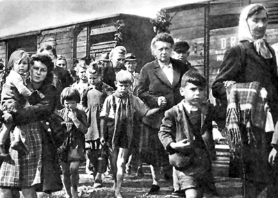 Germans leaving what is now Czechoslovakia after the war