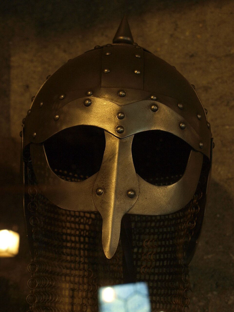 {{Center|A helmet that the Vikings wore}}